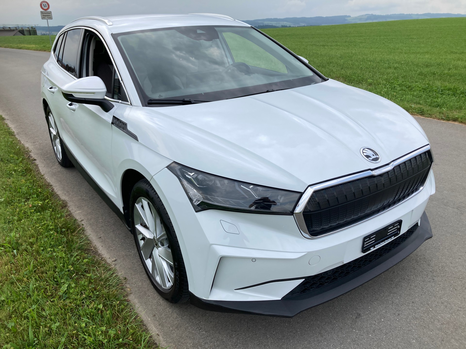 SKODA Enyaq iV 60-image-1