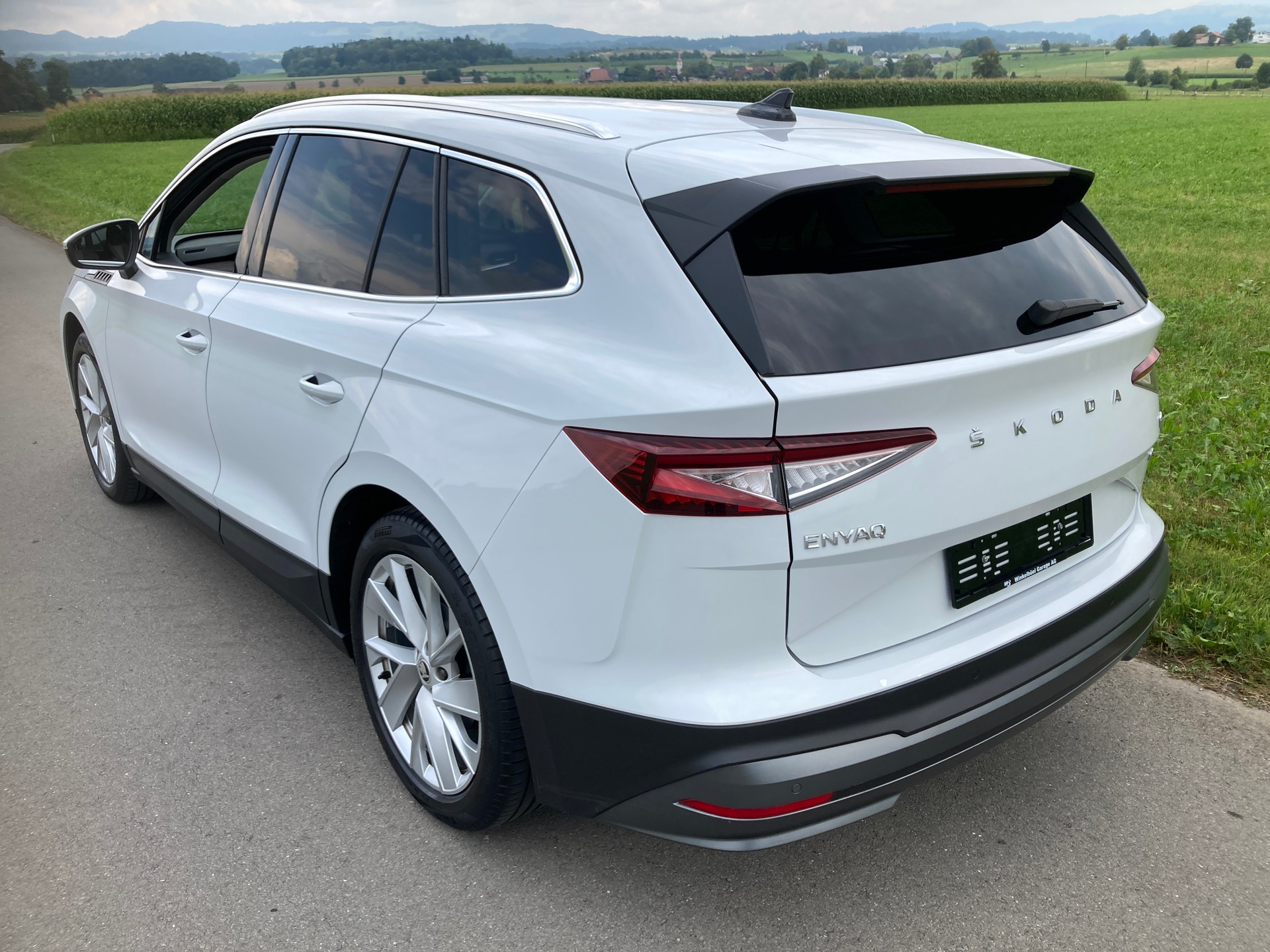 SKODA Enyaq iV 60-image-3