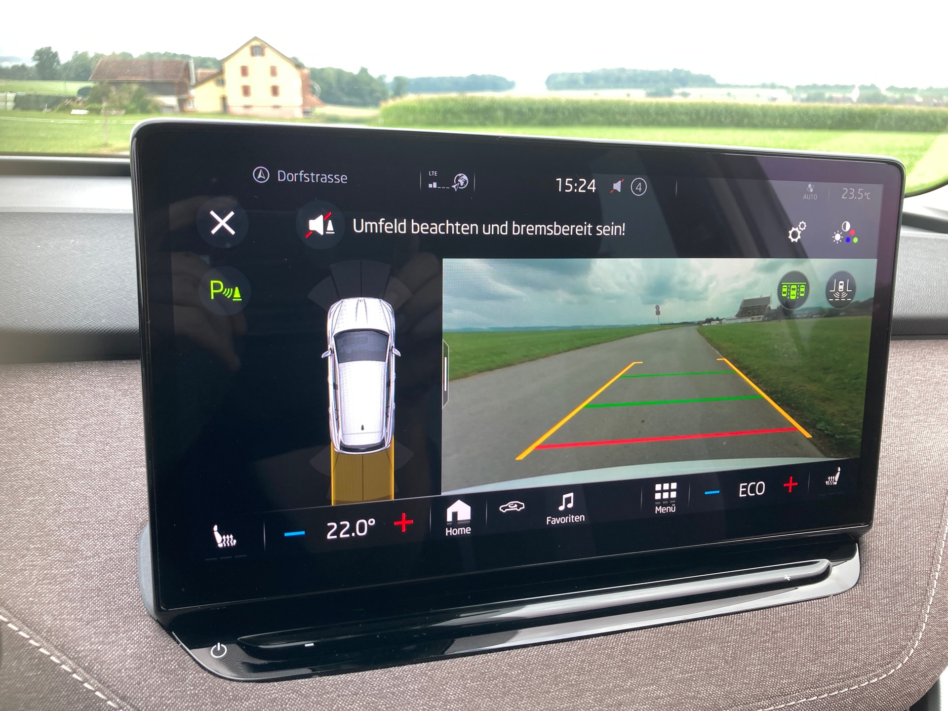 SKODA Enyaq iV 60-image-13