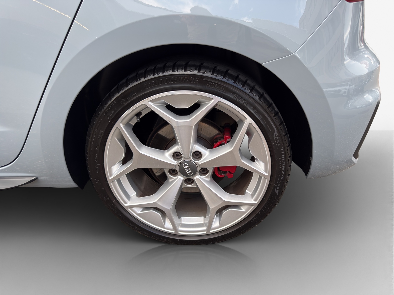 AUDI A1 Sportback 40 TFSI S Line S-tronic-image-13