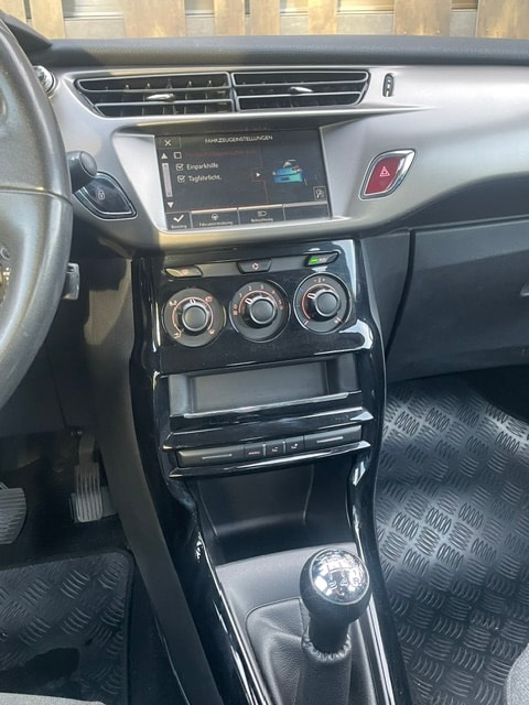 CITROEN C3 1.2i Exclusive-image-20