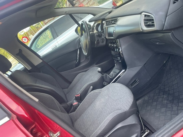 CITROEN C3 1.2i Exclusive-image-24