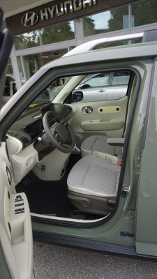 HYUNDAI Inster 49kWh Amplia-image-9