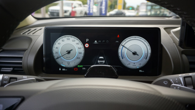 HYUNDAI Inster 49kWh Amplia-image-10