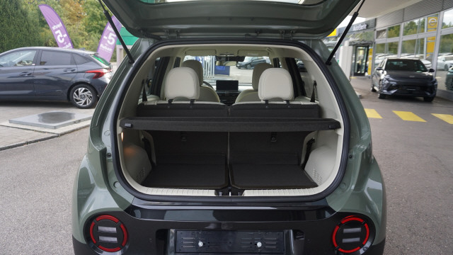 HYUNDAI Inster 49kWh Amplia-image-7