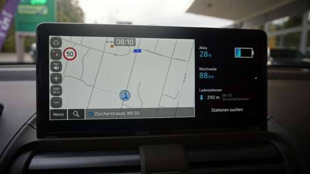 HYUNDAI Inster 49kWh Amplia-image-12