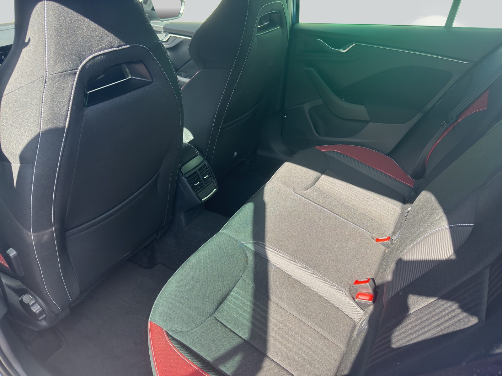 SKODA Kamiq 1.5 TSI ACT Monte Carlo DSG-image-7