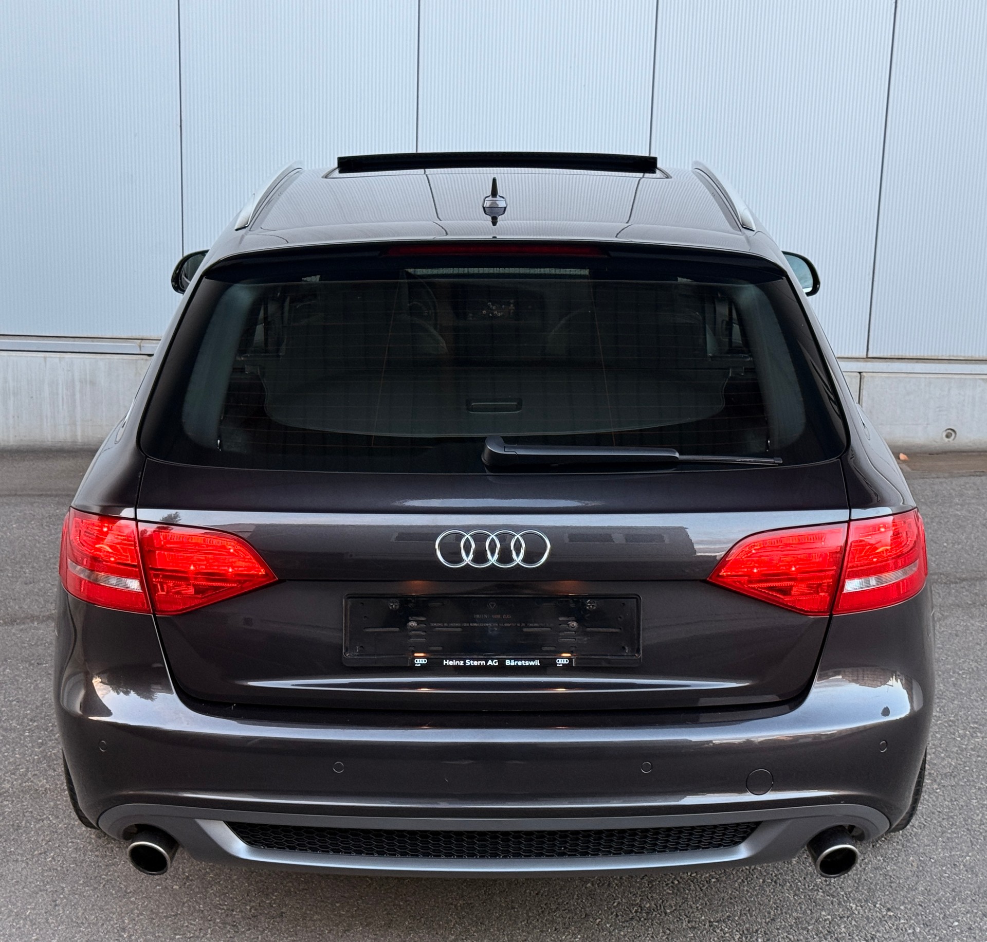AUDI A4 Avant 3.2 FSI quattro tiptronic-image-6