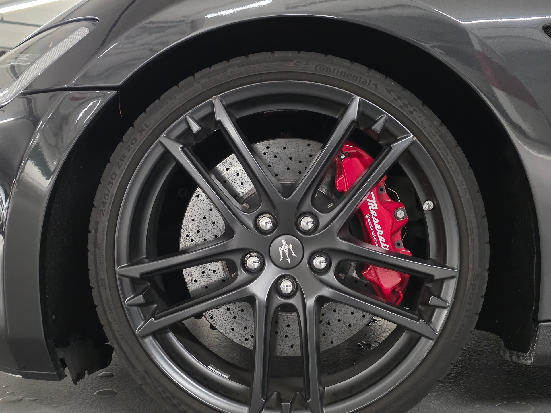 MASERATI GranTurismo MC Stradale Centenial Edition-image-16
