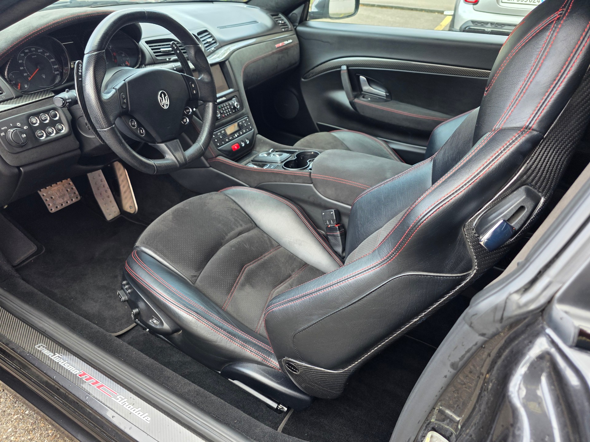 MASERATI GranTurismo MC Stradale Centenial Edition-image-10