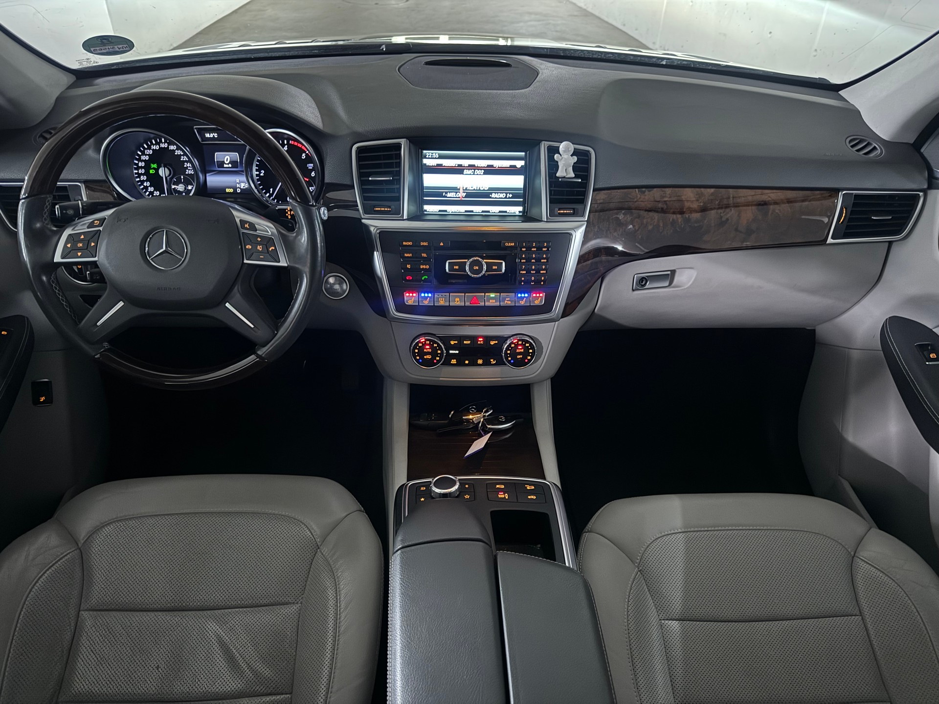 MERCEDES-BENZ ML 350 BlueTEC Executive 4Matic 7G-Tronic, Voll Ausstattung-image-8