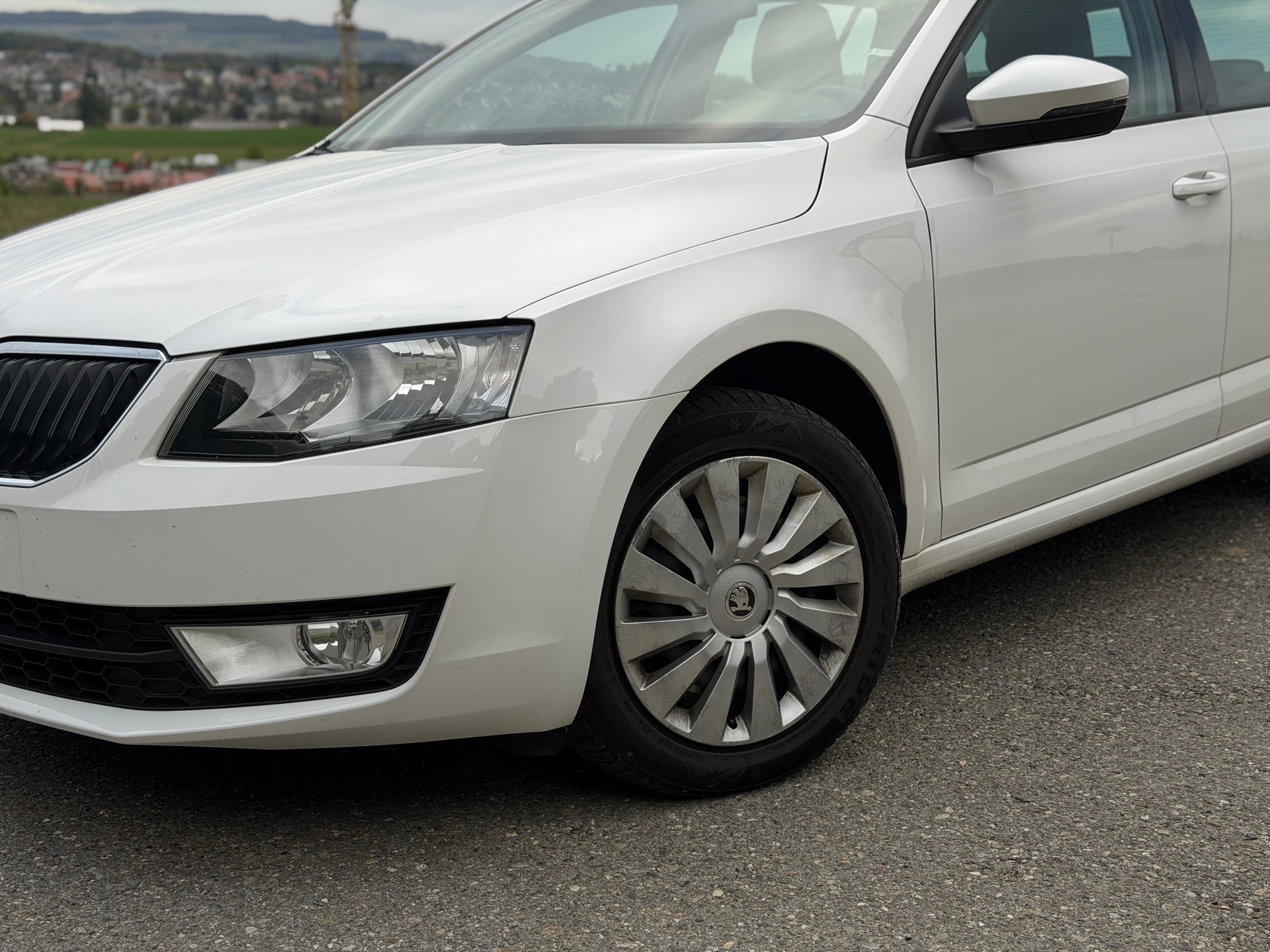 SKODA Octavia Combi 2.0 TDI Ambition 4x4 DSG-image-1