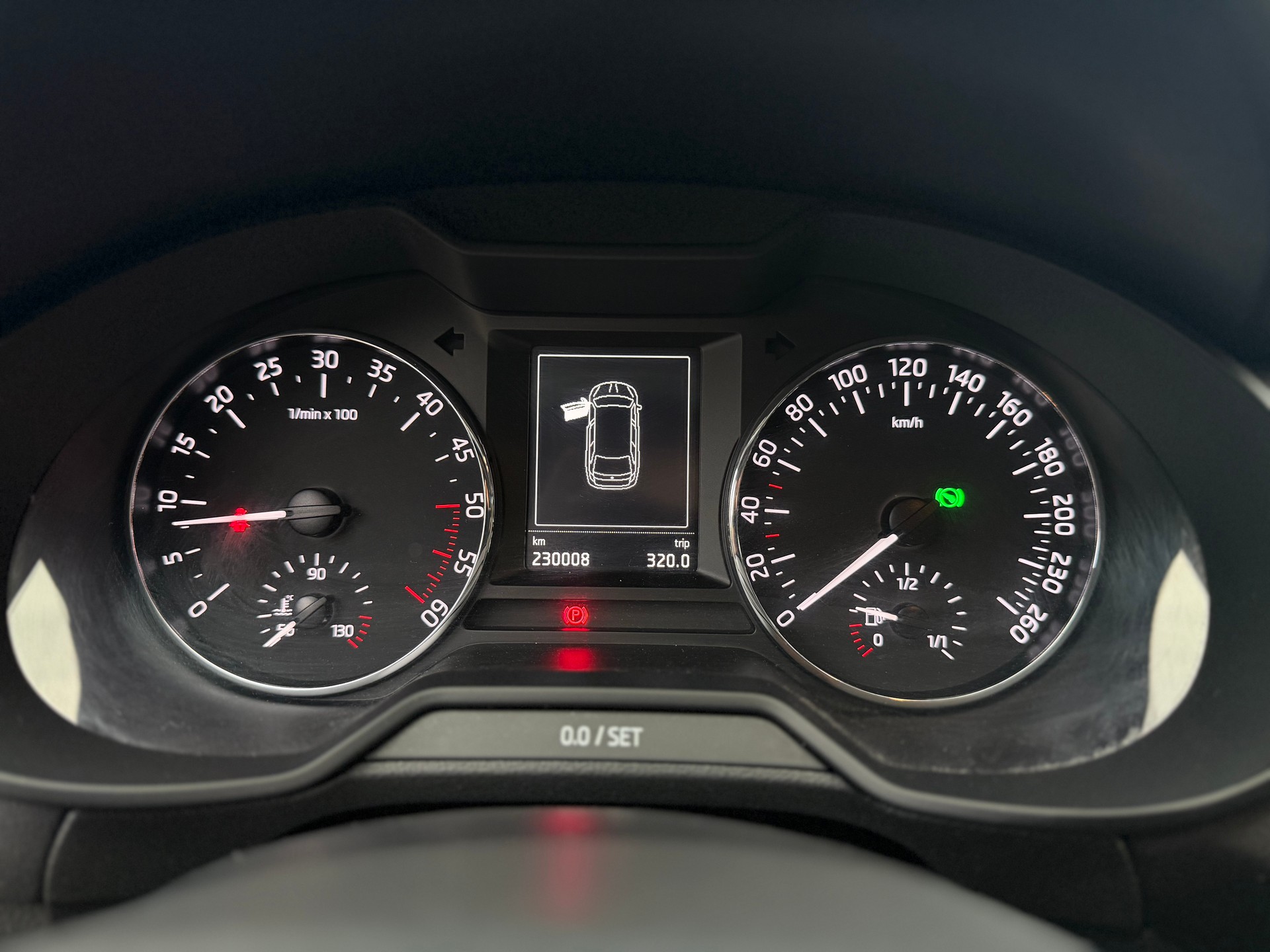 SKODA Octavia Combi 2.0 TDI Ambition 4x4 DSG-image-10