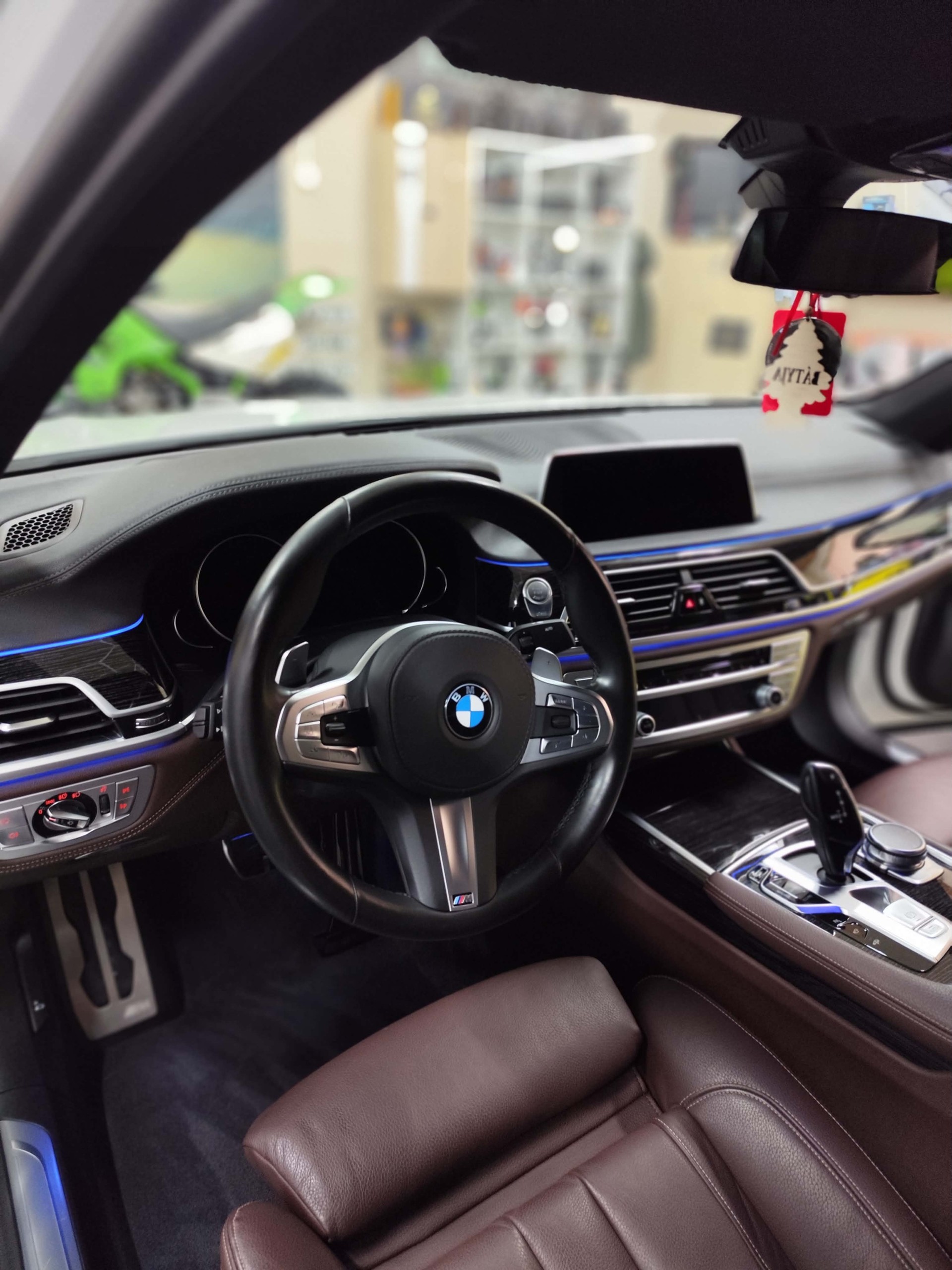 BMW 730d xDrive-image-5