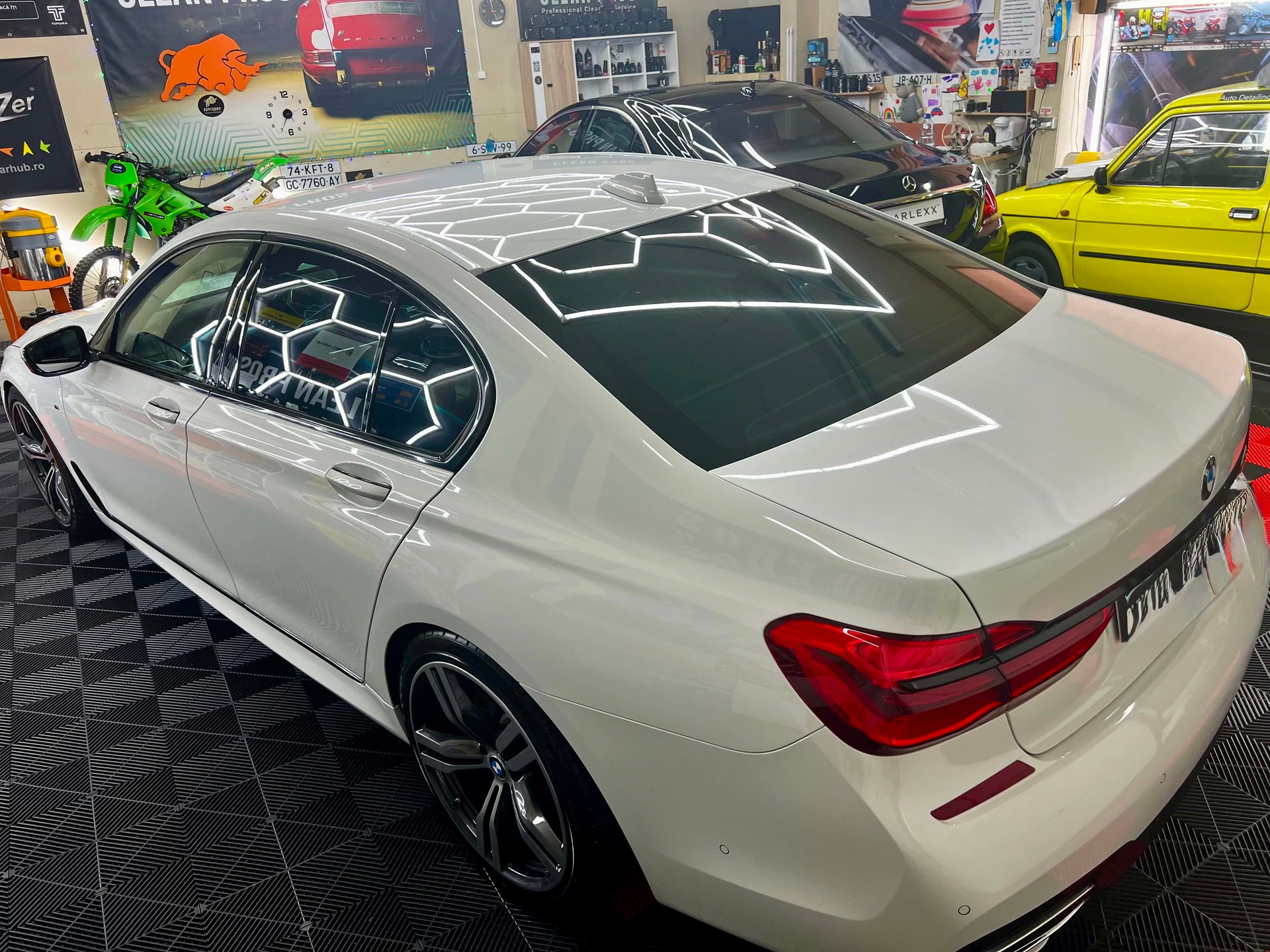 BMW 730d xDrive-image-8