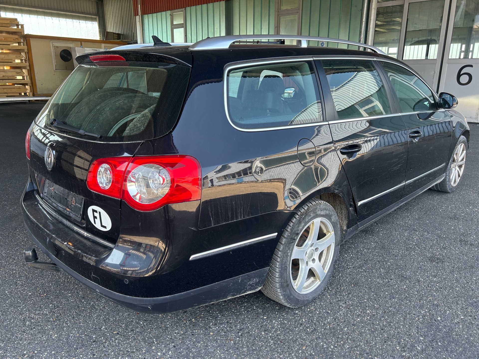VW Passat Variant 2.0 TDI Value-image-3