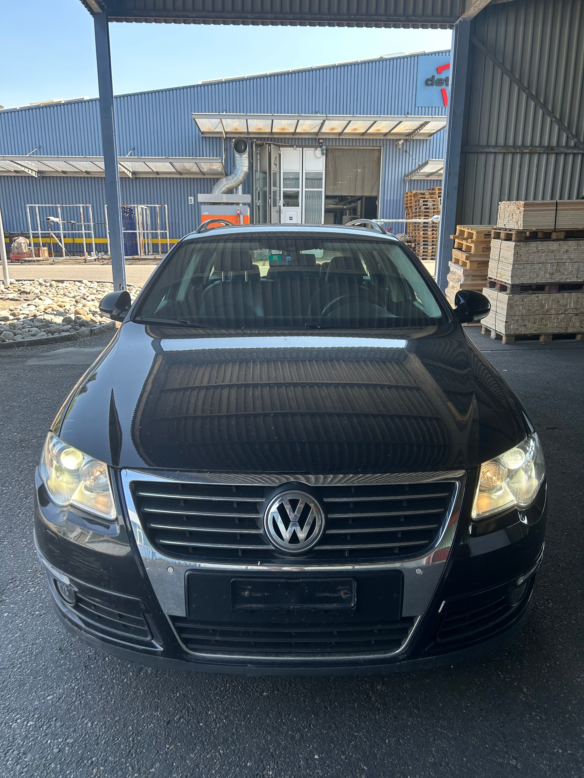 VW Passat Variant 2.0 TDI Value-image-0
