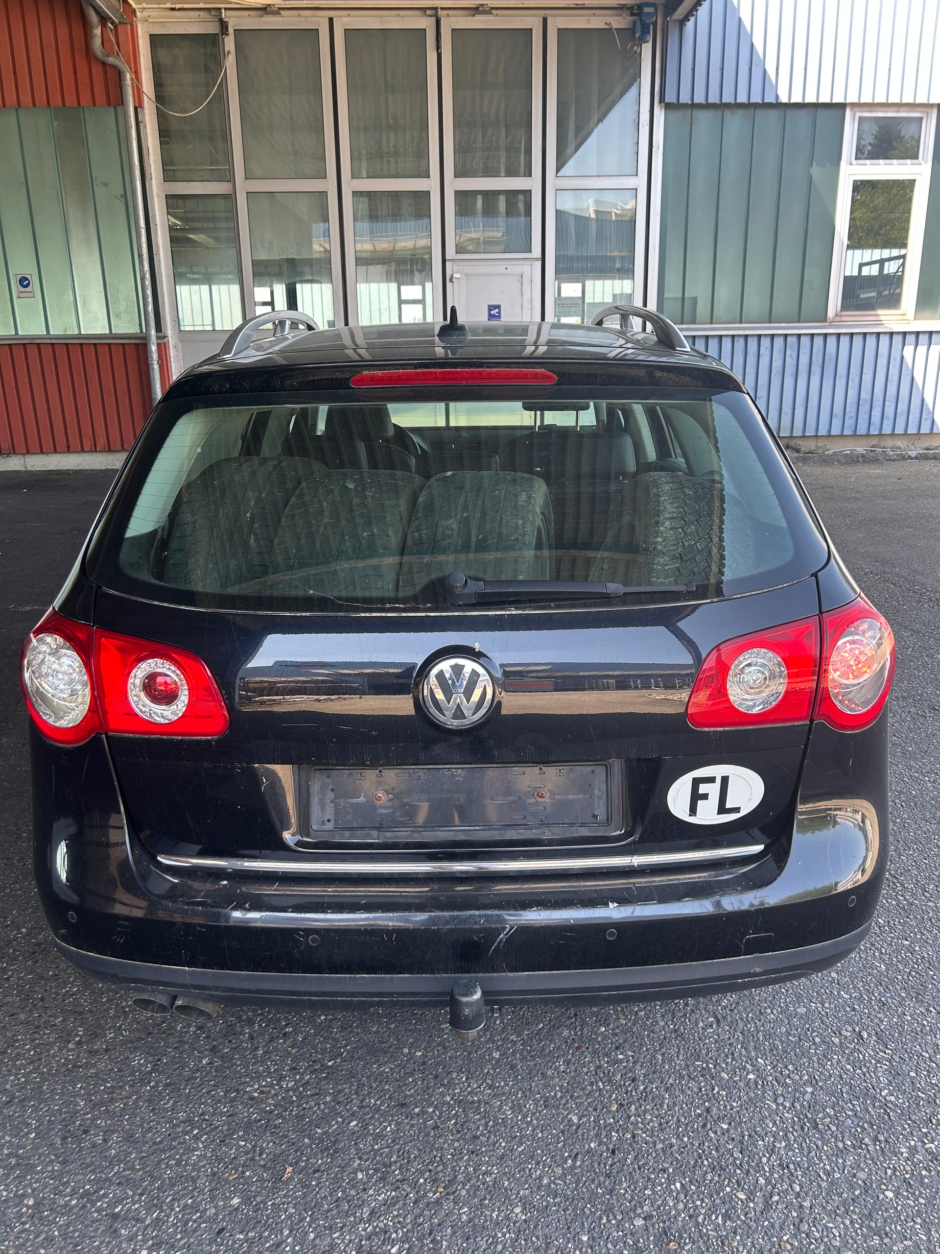 VW Passat Variant 2.0 TDI Value-image-4