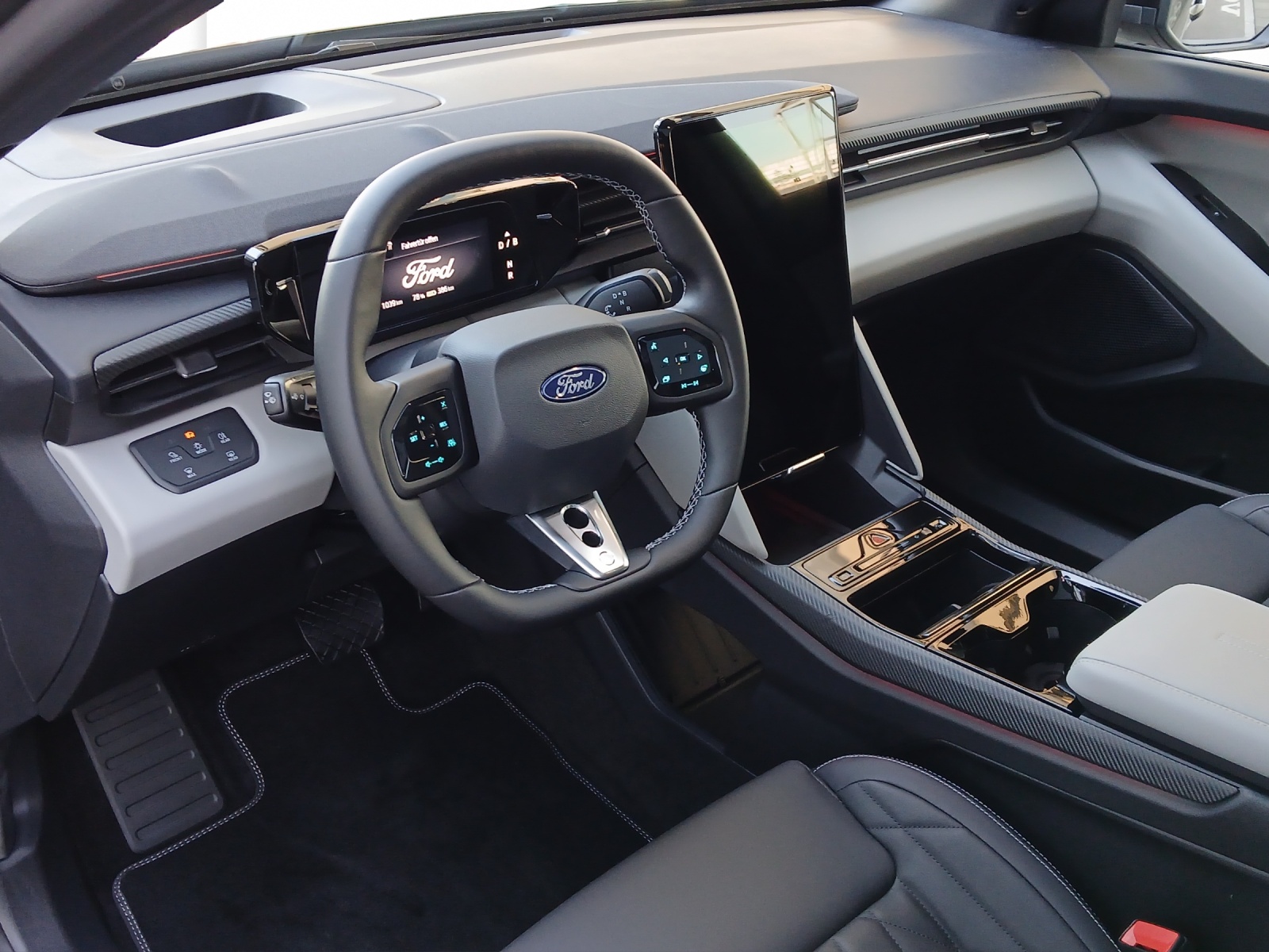 FORD Capri Extended Range Premium AWD 340 PS-image-6