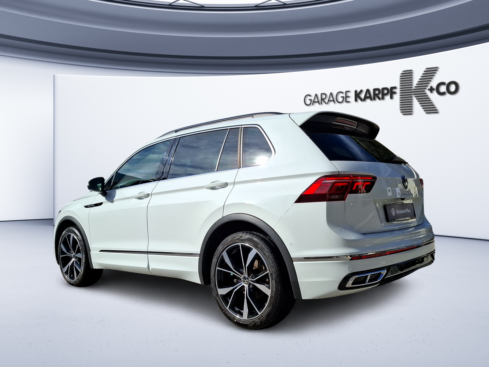 VW Tiguan 2.0 TDI SCR R-Line 4Motion DSG-image-2