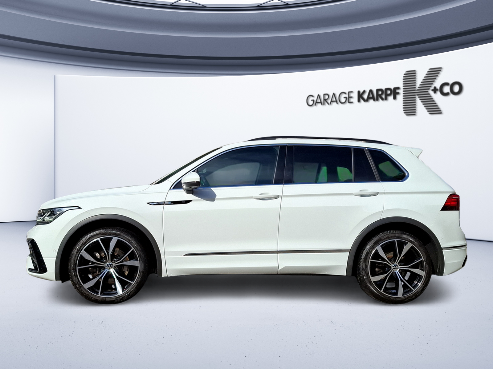 VW Tiguan 2.0 TDI SCR R-Line 4Motion DSG-image-1
