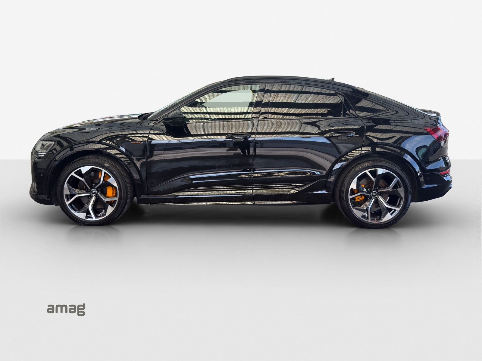 AUDI e-tron S Sportback quattro-image-1