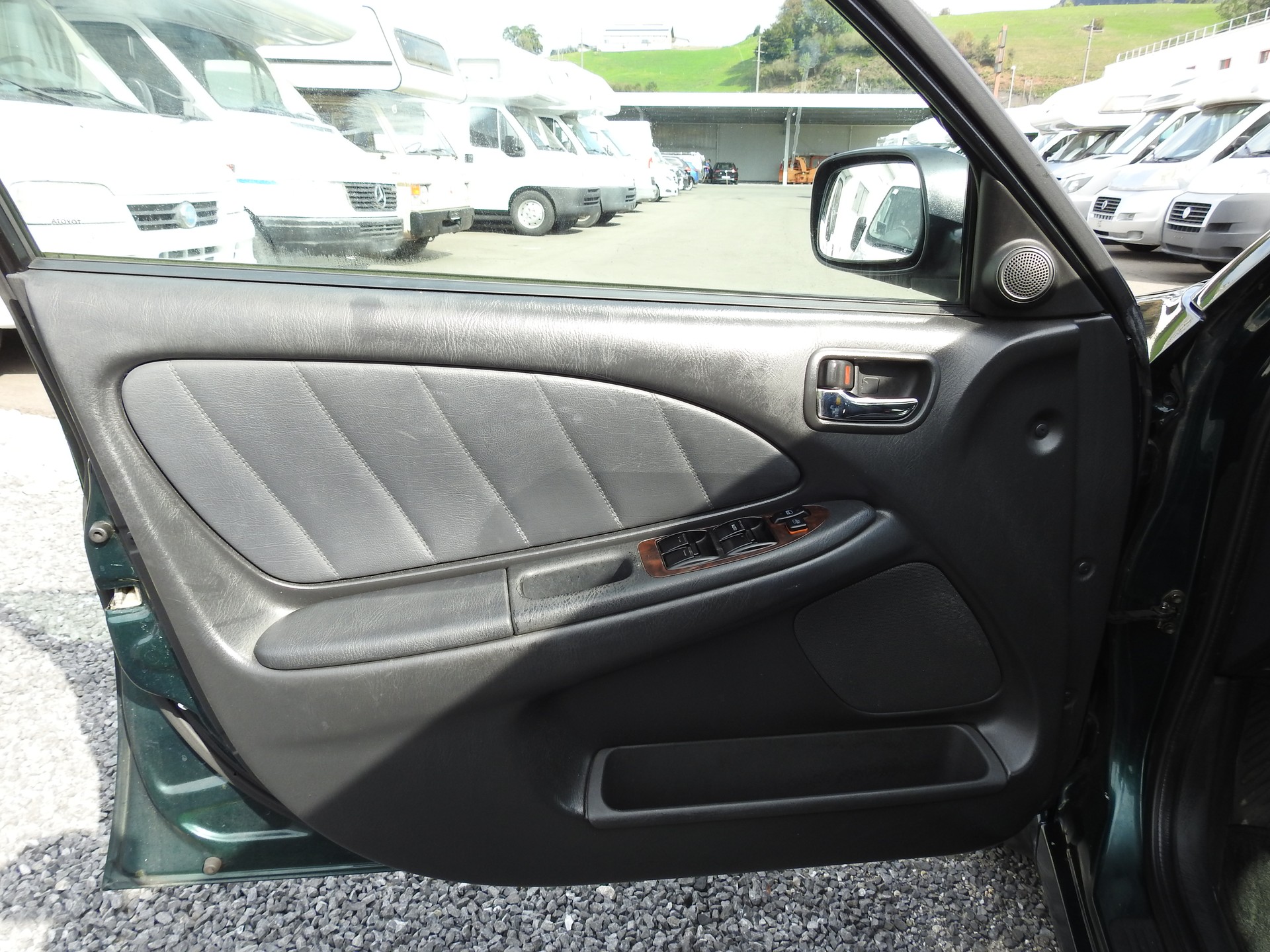 TOYOTA Avensis 2.0 VVT-i Linea Sol Sedan Automatic-image-10