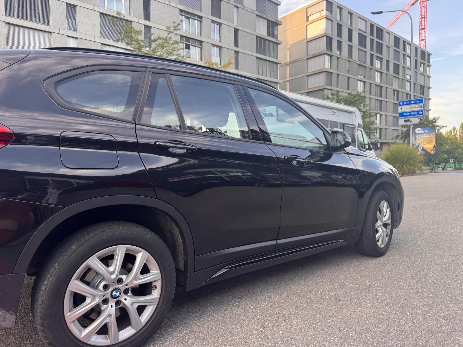 BMW 20i xDrive-image-1