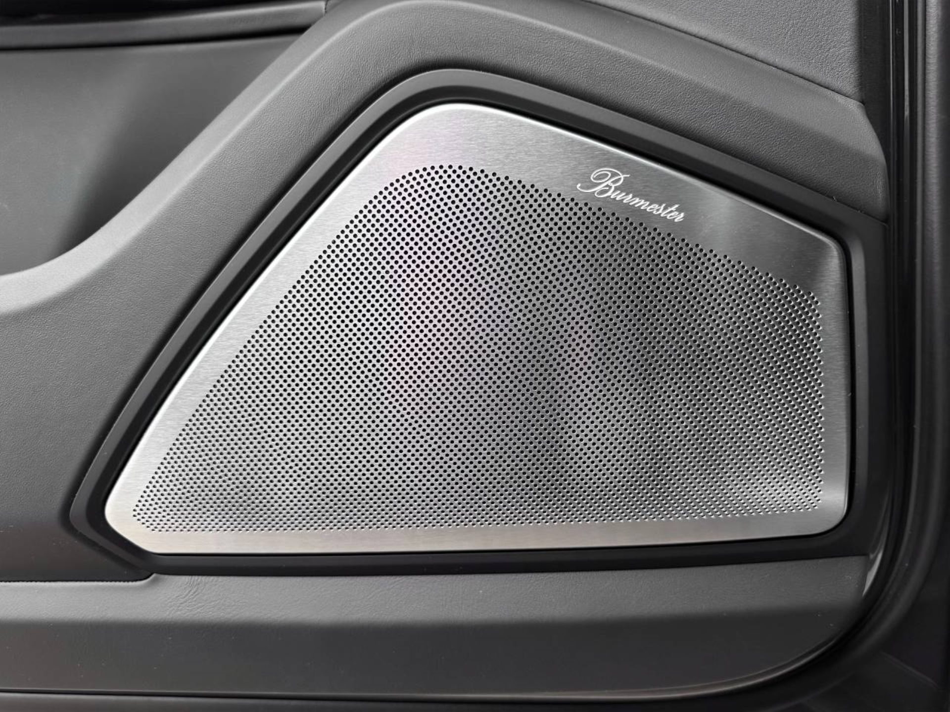 PORSCHE Cayenne Turbo E-Hybrid Coupé-image-25
