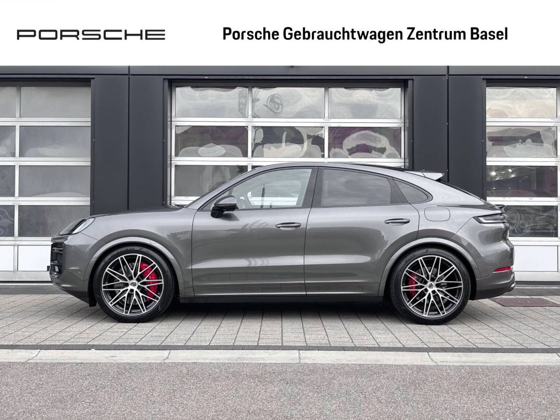 PORSCHE Cayenne Turbo E-Hybrid Coupé-image-1