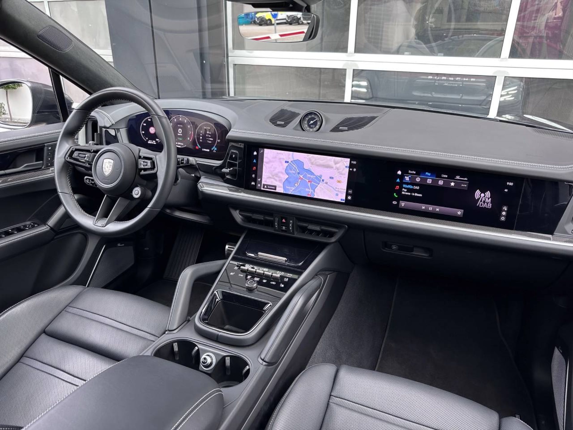 PORSCHE Cayenne Turbo E-Hybrid Coupé-image-20