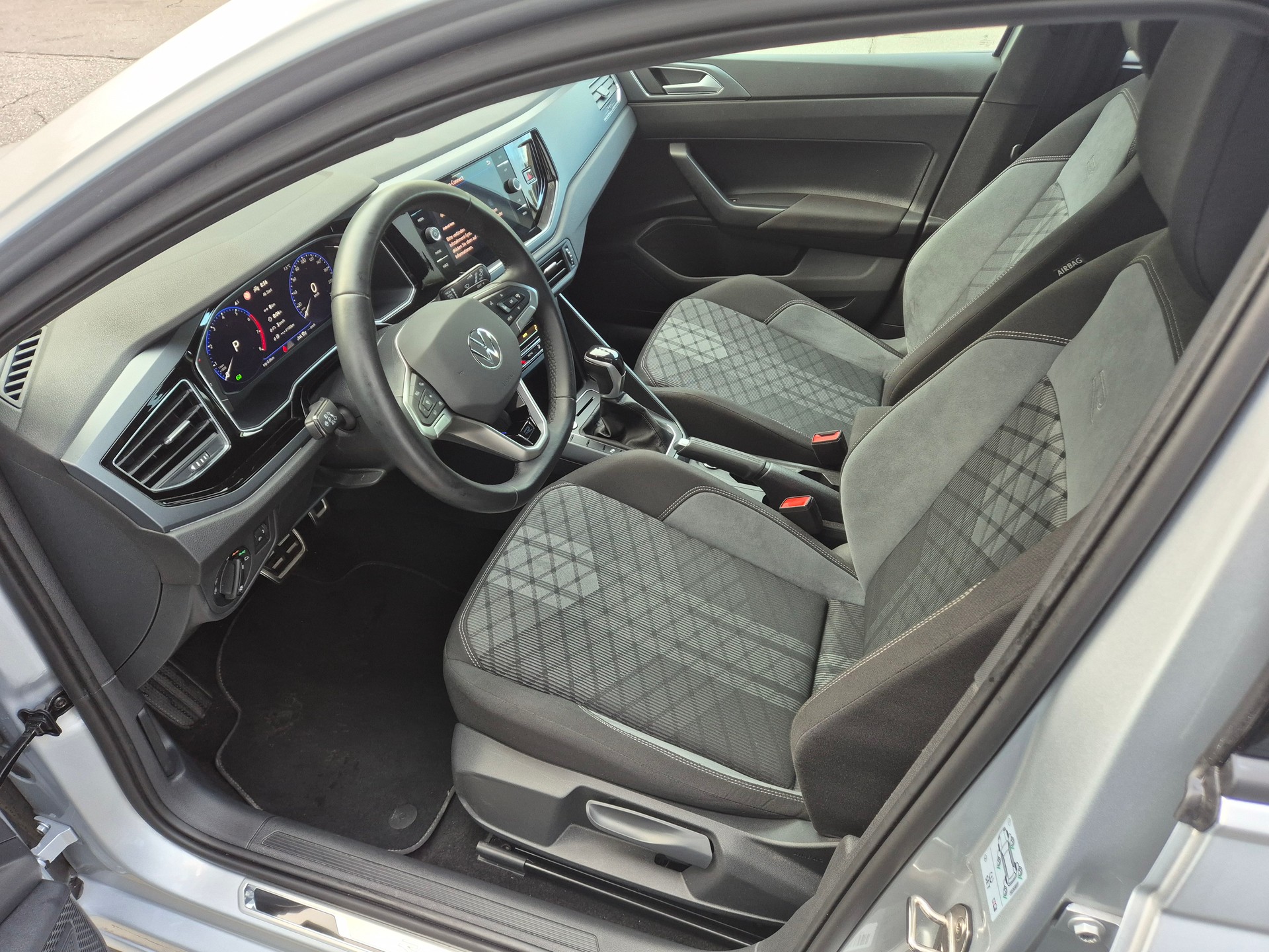 VW Polo 1.0 TSI R-Line DSG-image-6