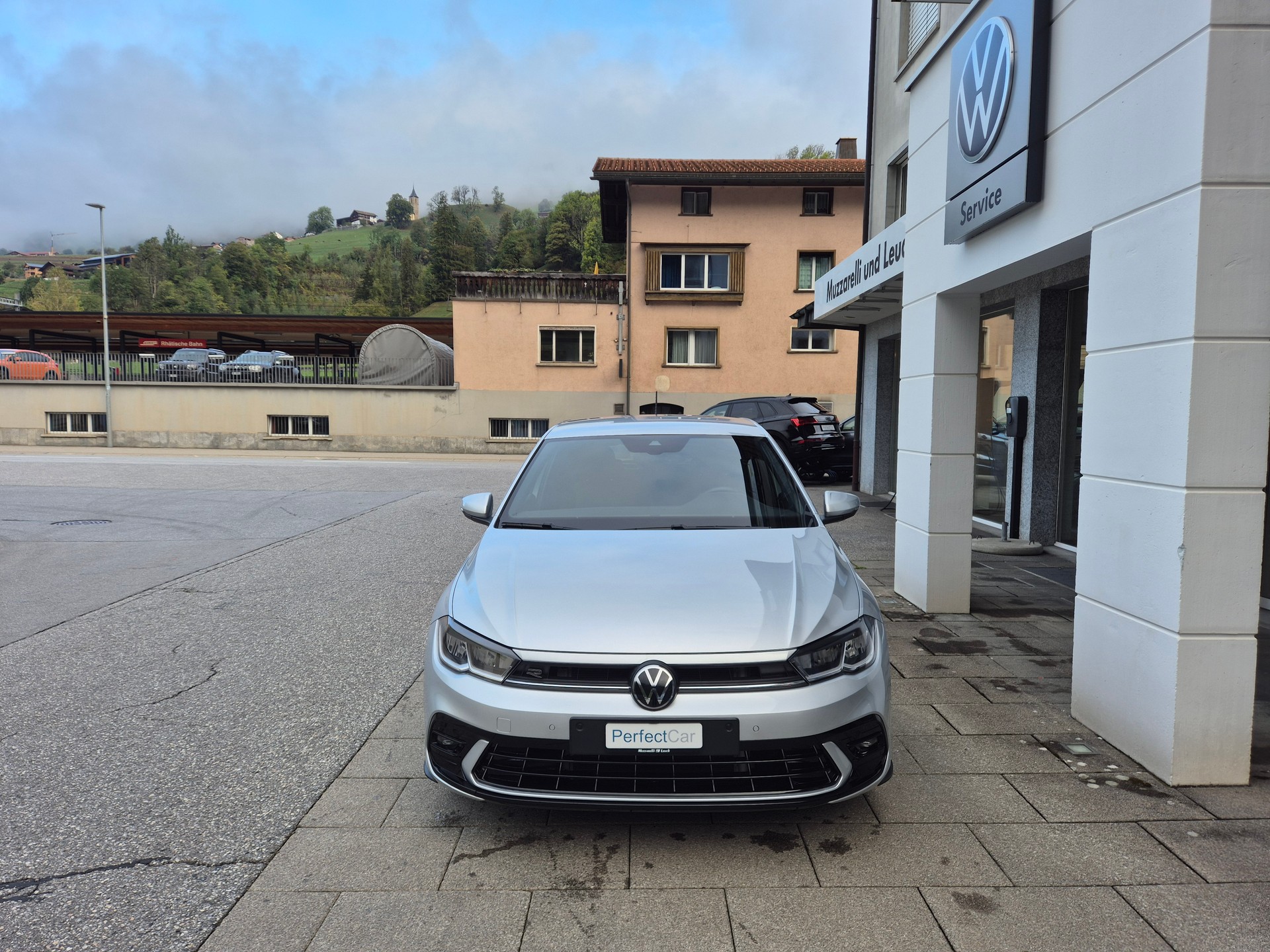 VW Polo 1.0 TSI R-Line DSG-image-2