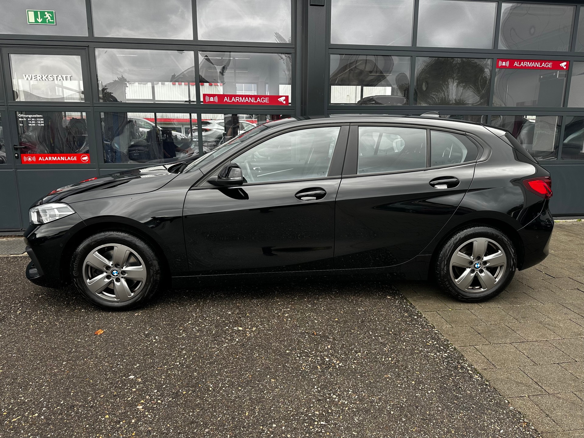 BMW 118i Steptronic Sport Line-image-3