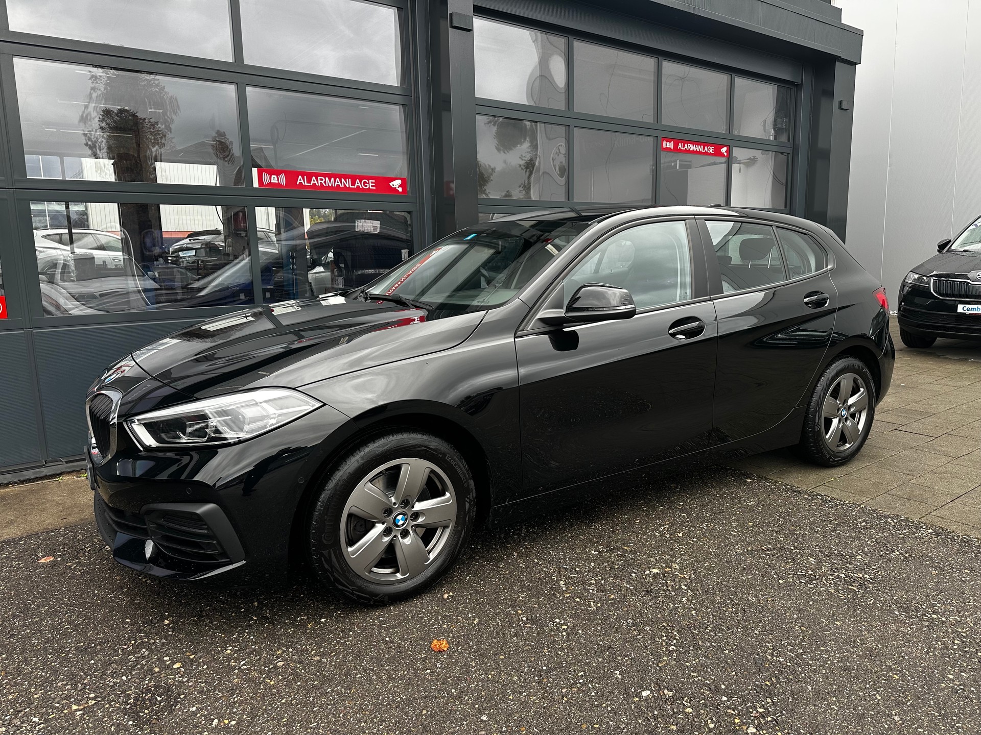 BMW 118i Steptronic Sport Line-image-2