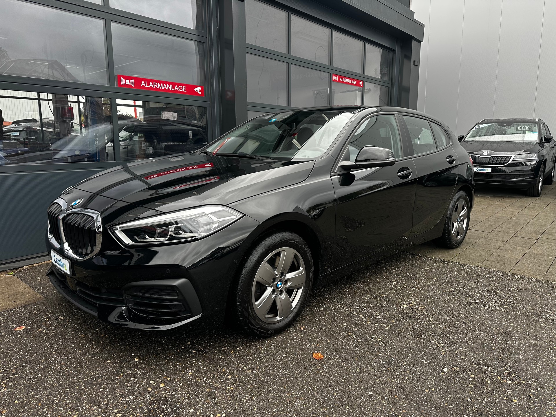 BMW 118i Steptronic Sport Line-image-0