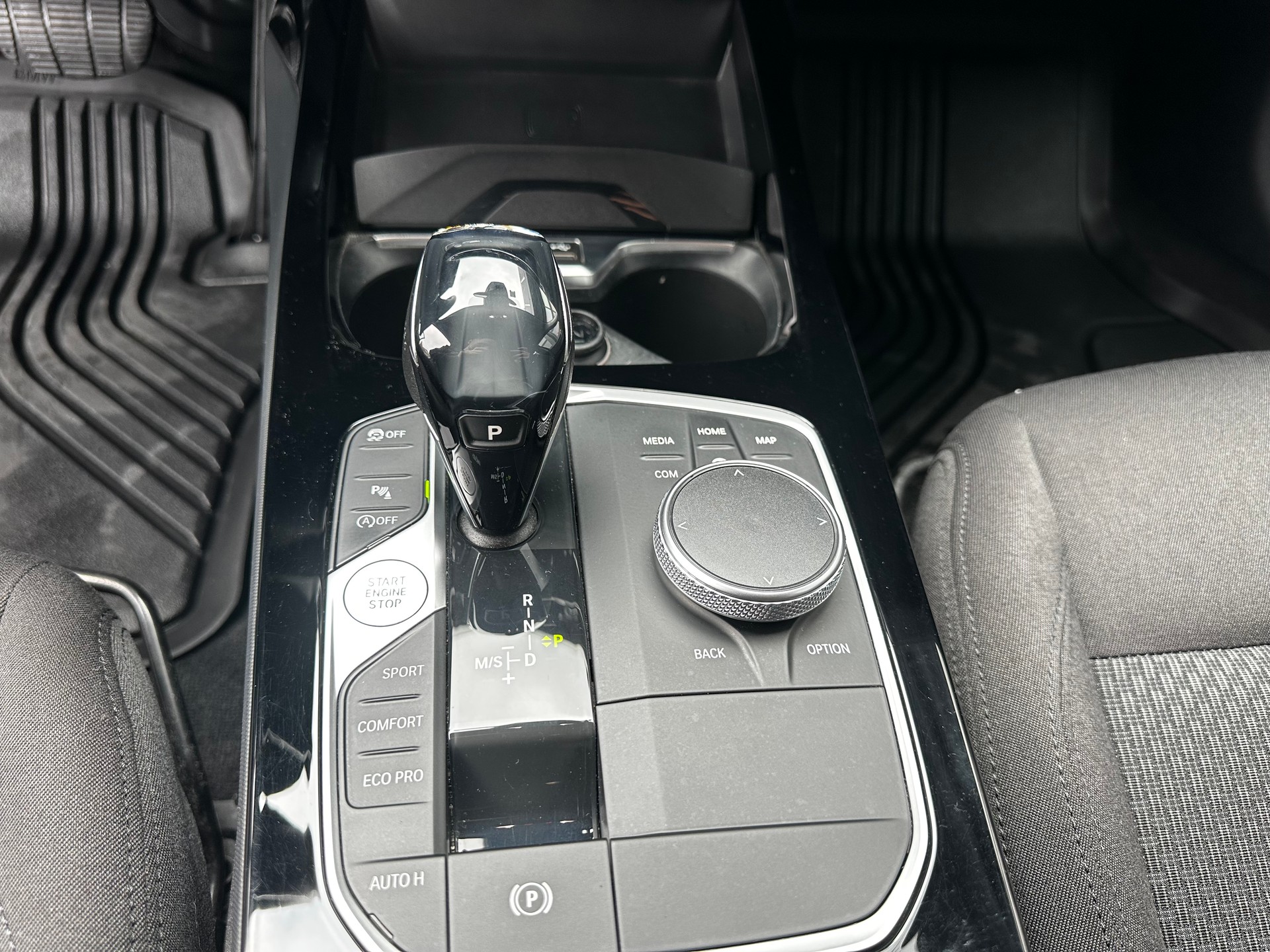 BMW 118i Steptronic Sport Line-image-13