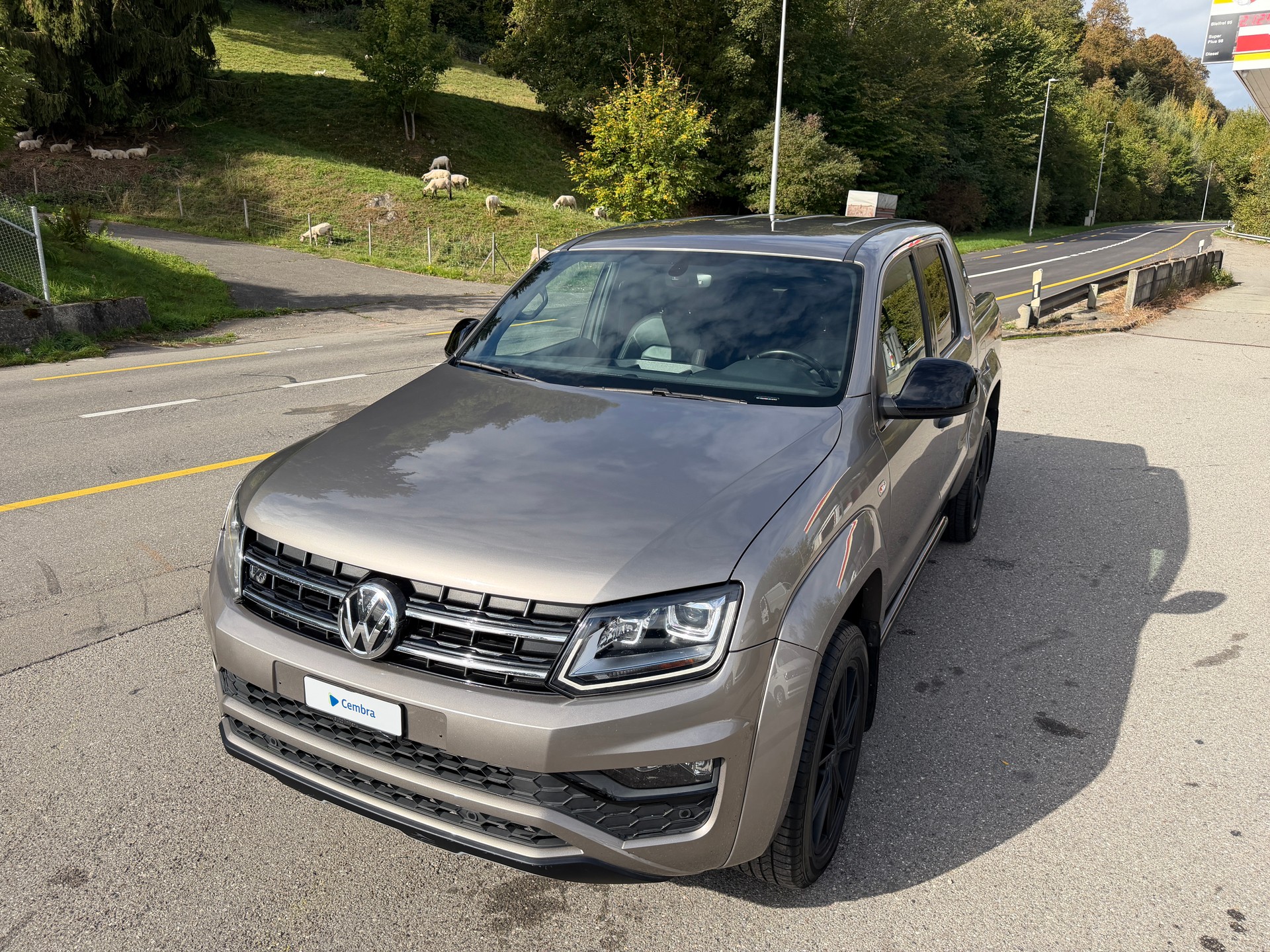 VW Amarok 3.0TDI Aventura 4Motion Automatic-image-2