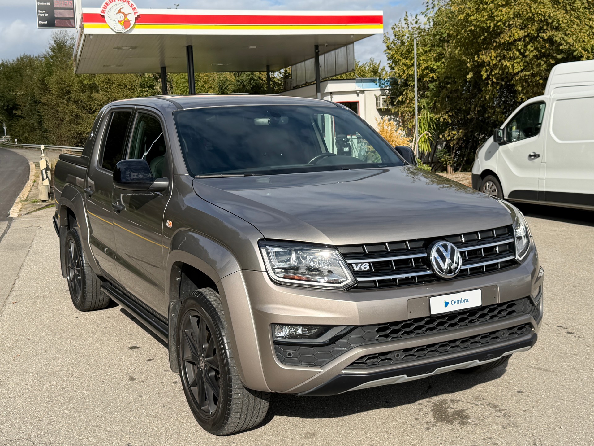 VW Amarok 3.0TDI Aventura 4Motion Automatic-image-4