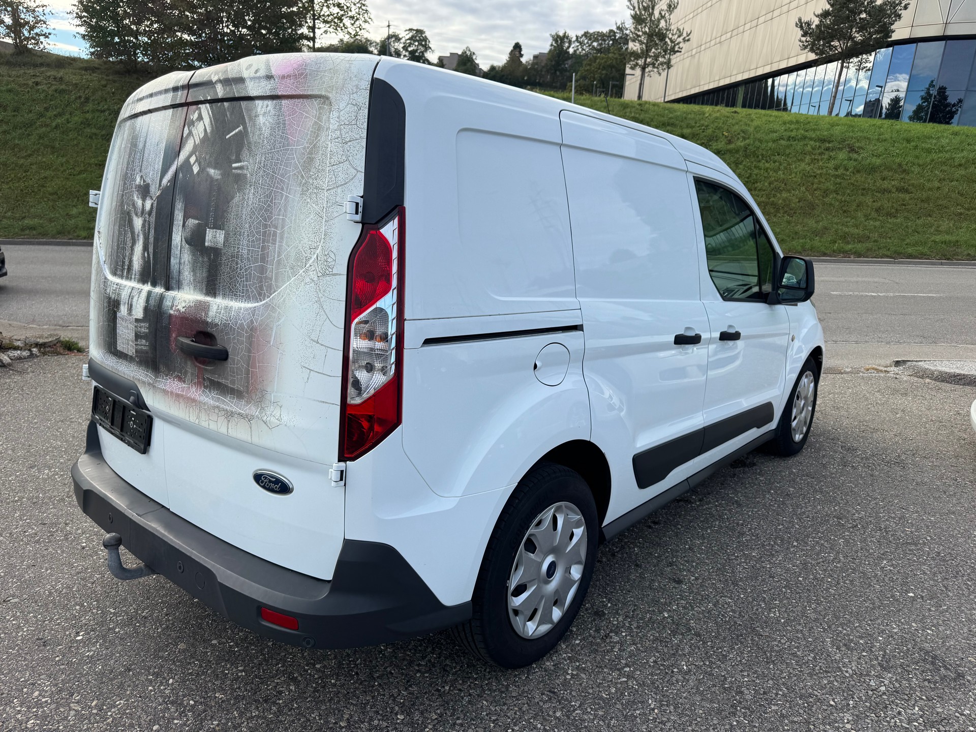 FORD Transit Connect Van T200 1.5 Eco Blue Trend-image-3