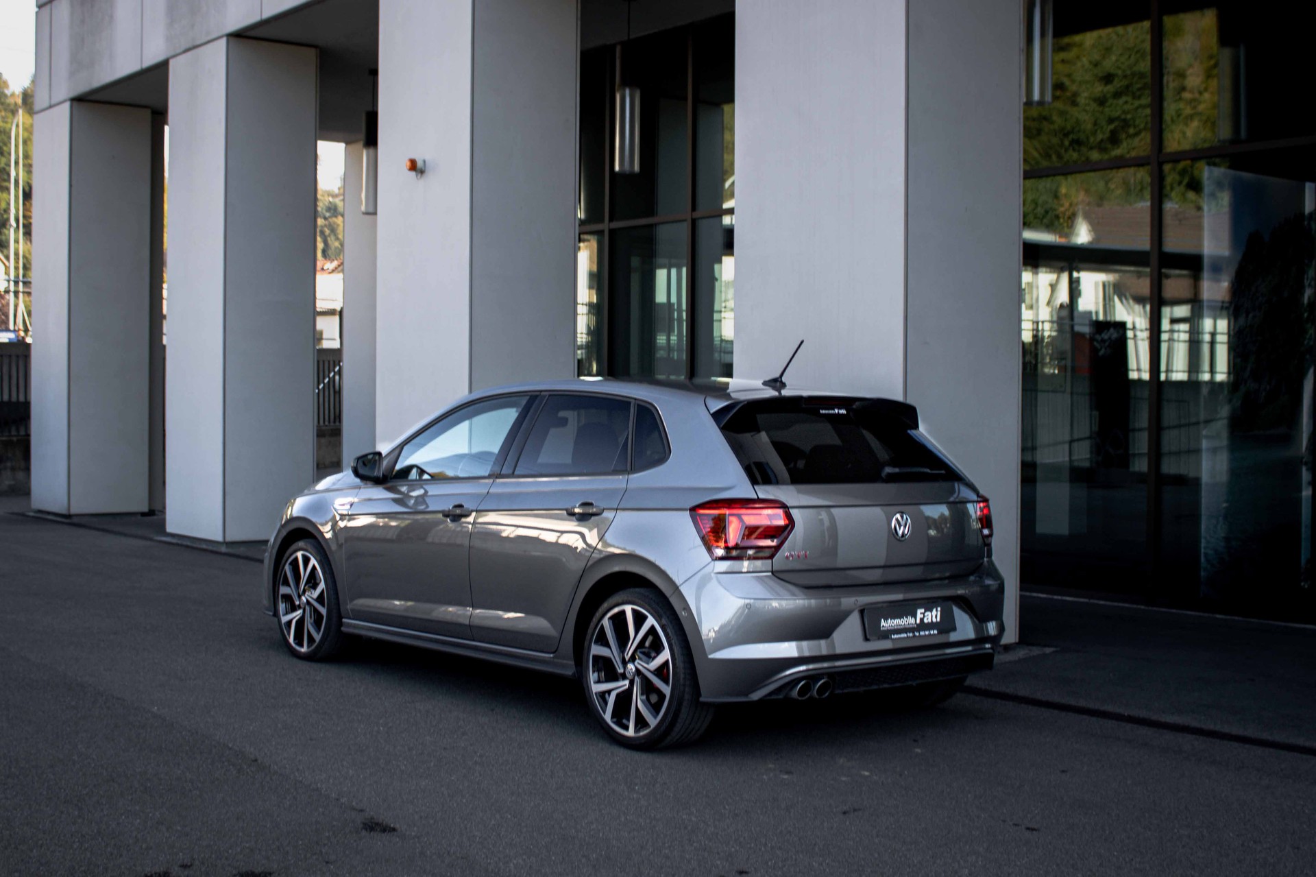 VW Polo 2.0 TSI GTI DSG-image-1