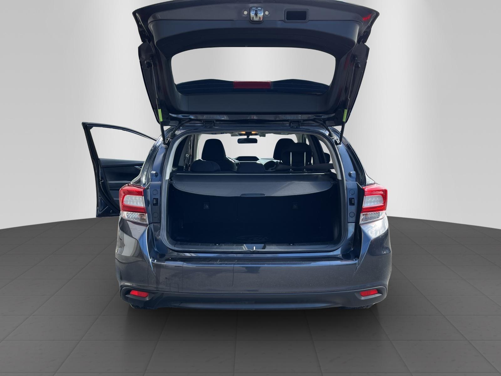 SUBARU Impreza 2.0i Swiss-image-12