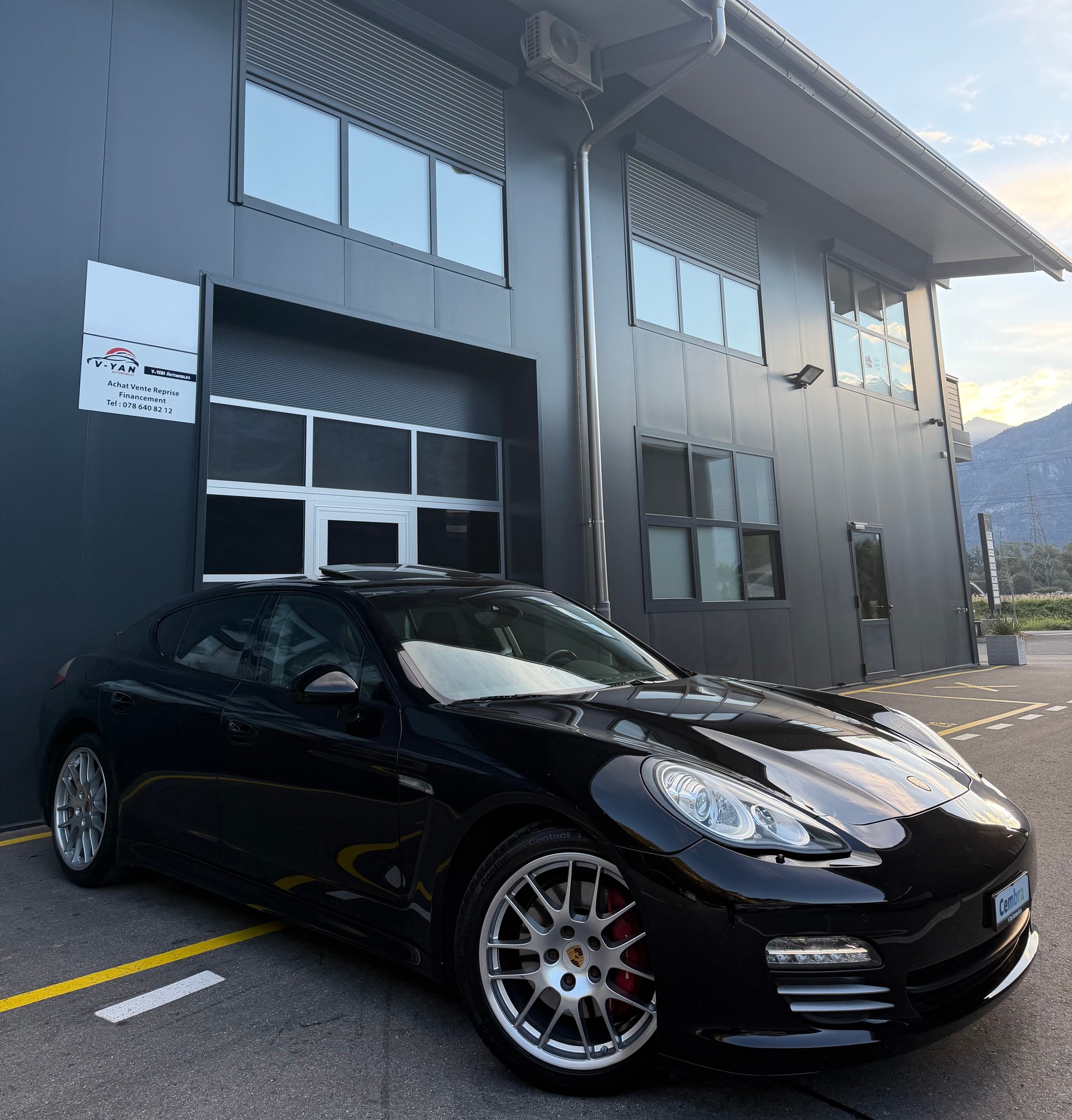 PORSCHE Panamera 4 3.6 PDK-image-1
