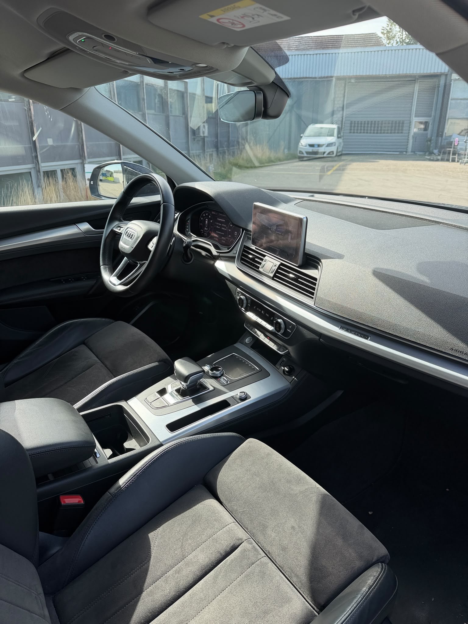 AUDI Q5 45 TFSI sport quattro S-tronic-image-8