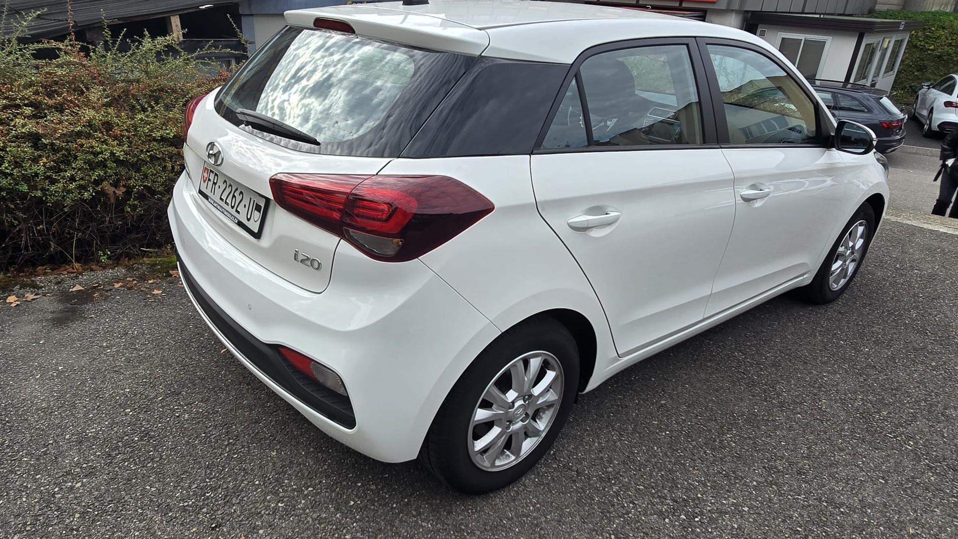 HYUNDAI i20 Active 1.0 T-GDi Amplia DCT premium-image-1