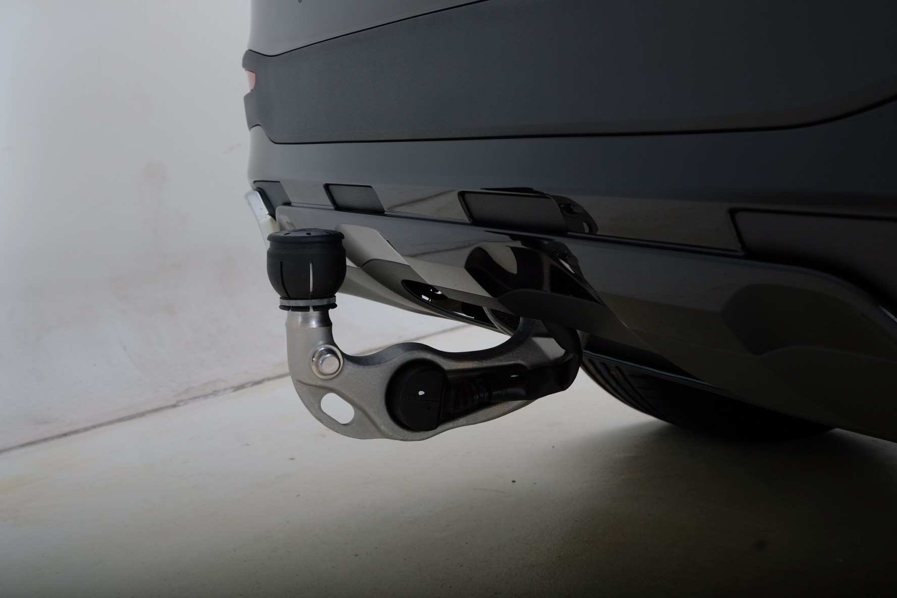 MERCEDES-BENZ GLC 300 AMG Line 4matic X254-image-13