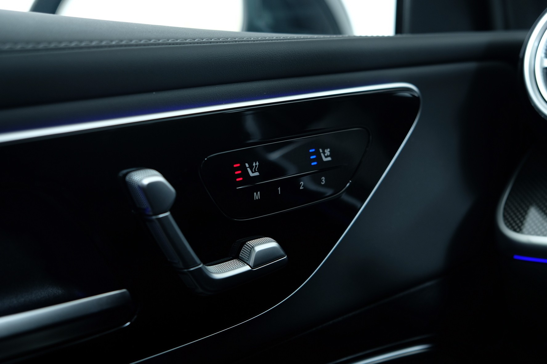 MERCEDES-BENZ GLC 300 AMG Line 4matic X254-image-8