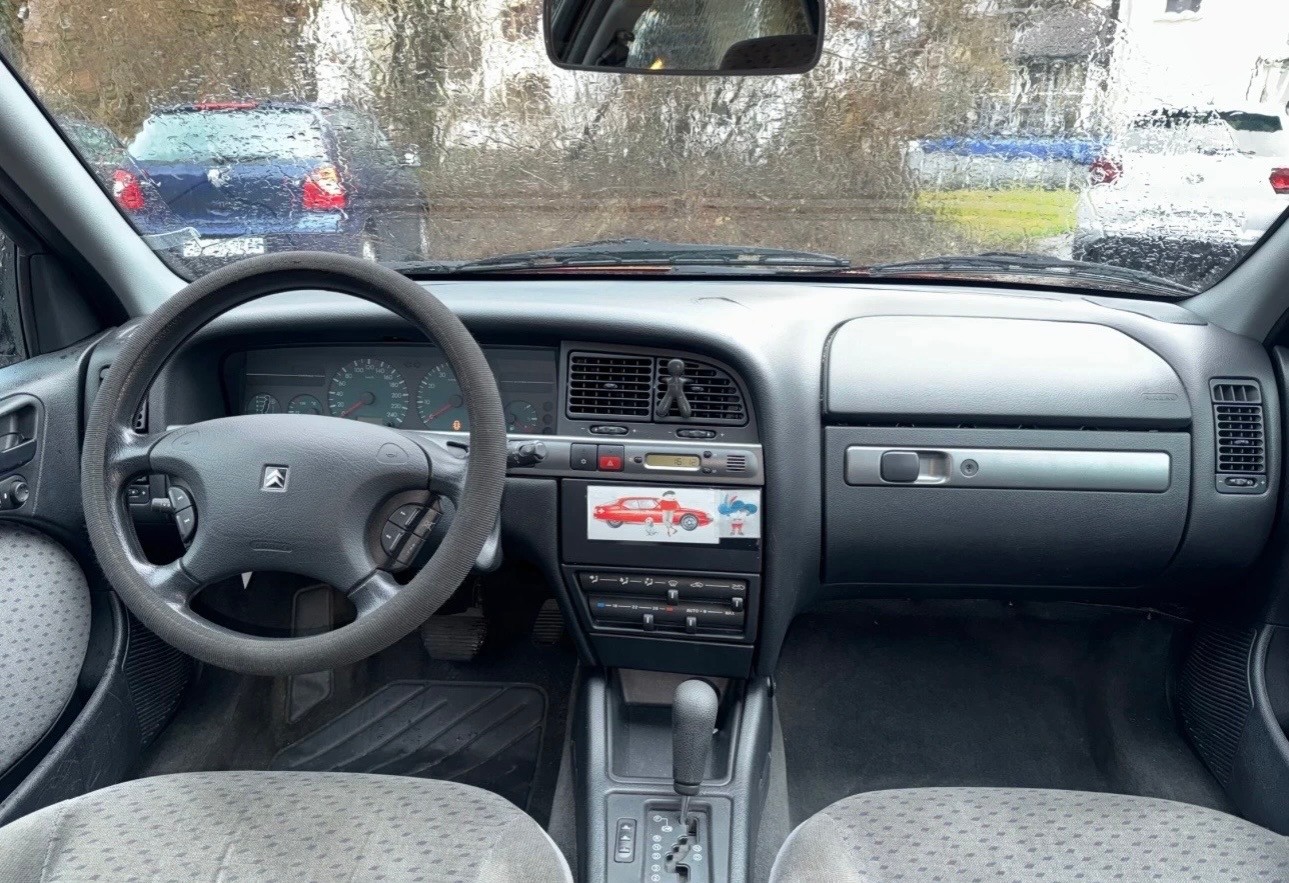 CITROEN Xantia Berline 2.0i 16V Exclusiv-image-10