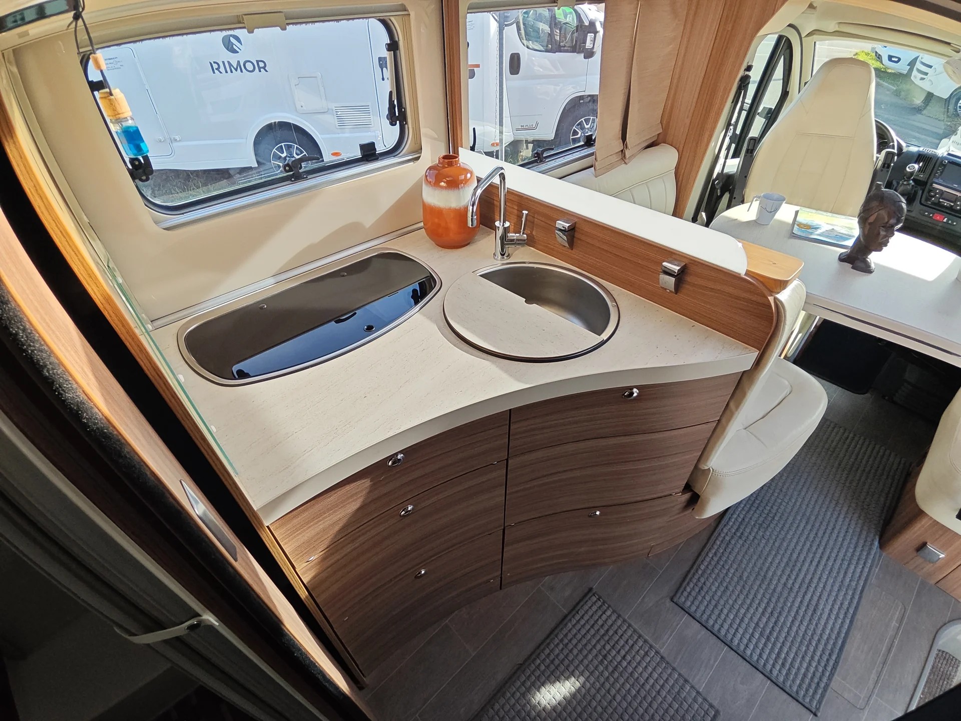 EURA MOBIL Profila T 725 QB***Der Eura Mobil vereint echten Hotelkomfort mit absoluter Winterfestigkeit***-image-16
