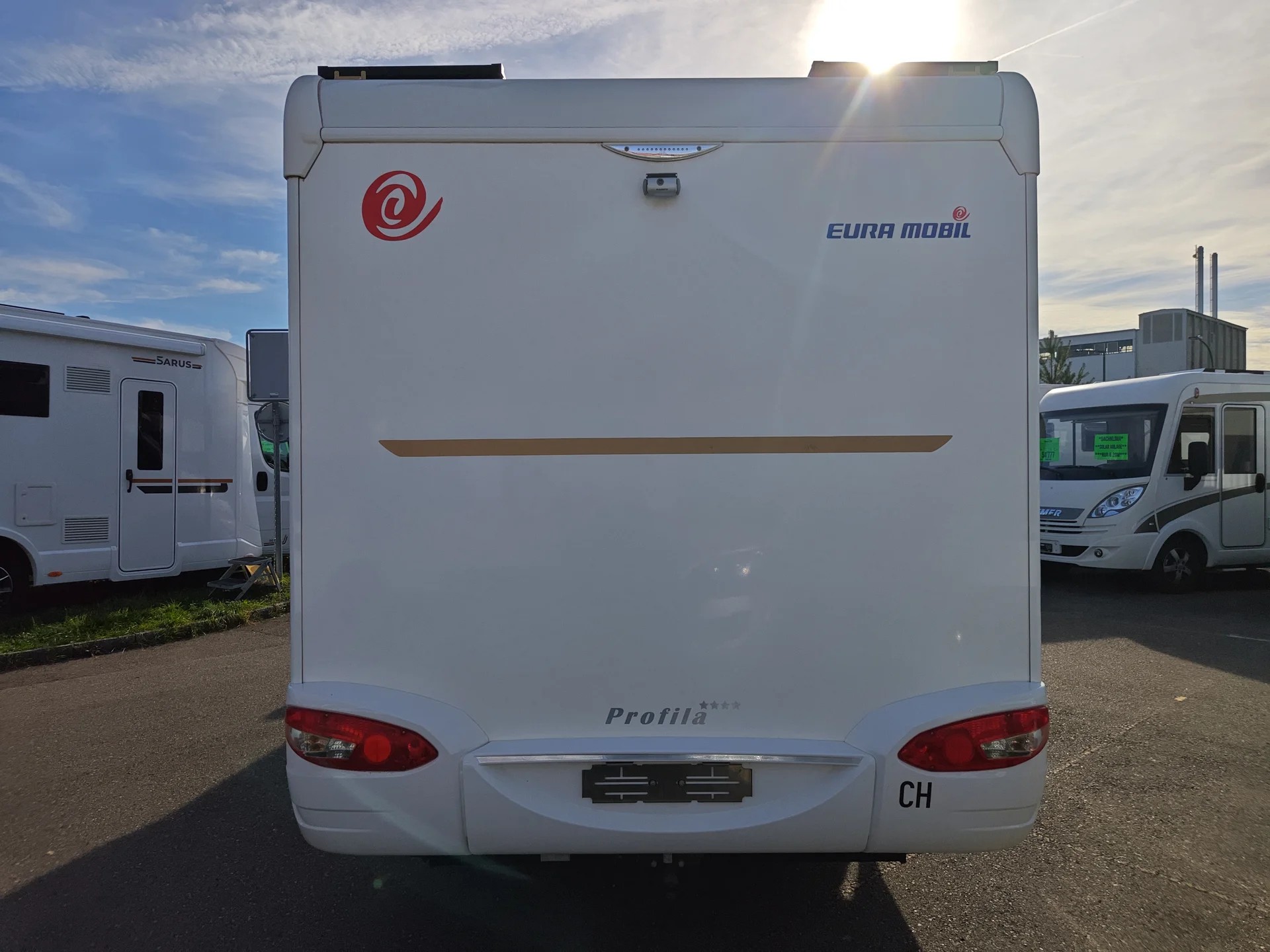 EURA MOBIL Profila T 725 QB***Der Eura Mobil vereint echten Hotelkomfort mit absoluter Winterfestigkeit***-showroom-element-2